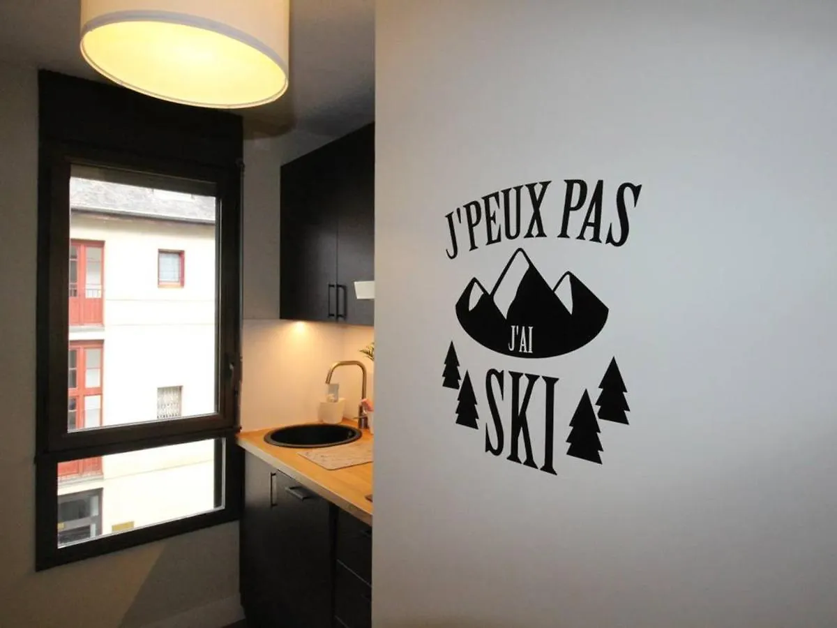 Luchon T2 Renove Avec Balcon Et Parking - Fr-1-313-211 Διαμέρισμα Bagnères-de-Luchon